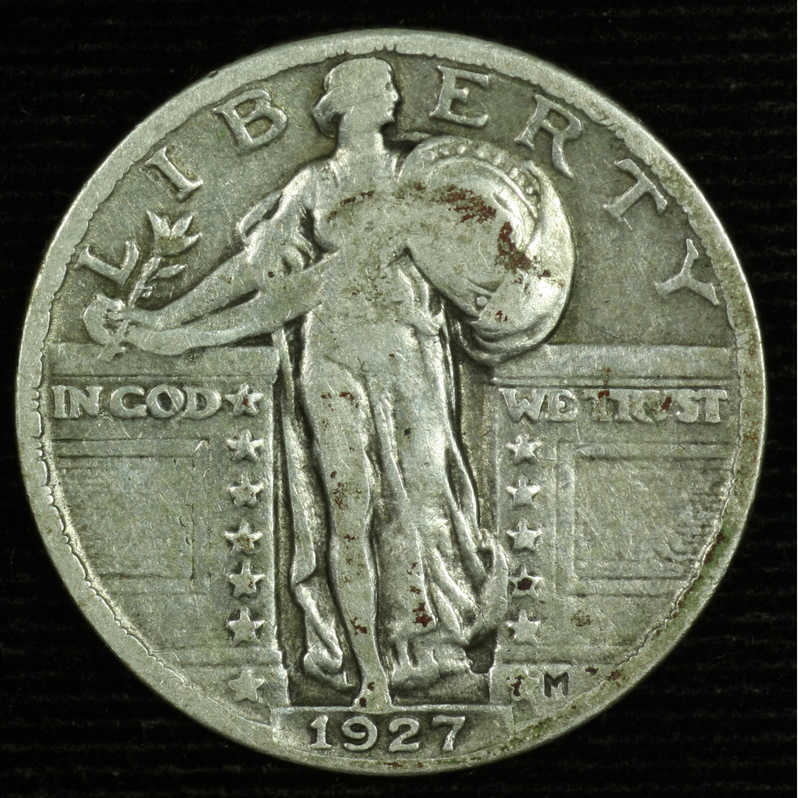 Standing Liberty Silver Quarter 1927 P. Very Fine. Lot # 9049-183-356