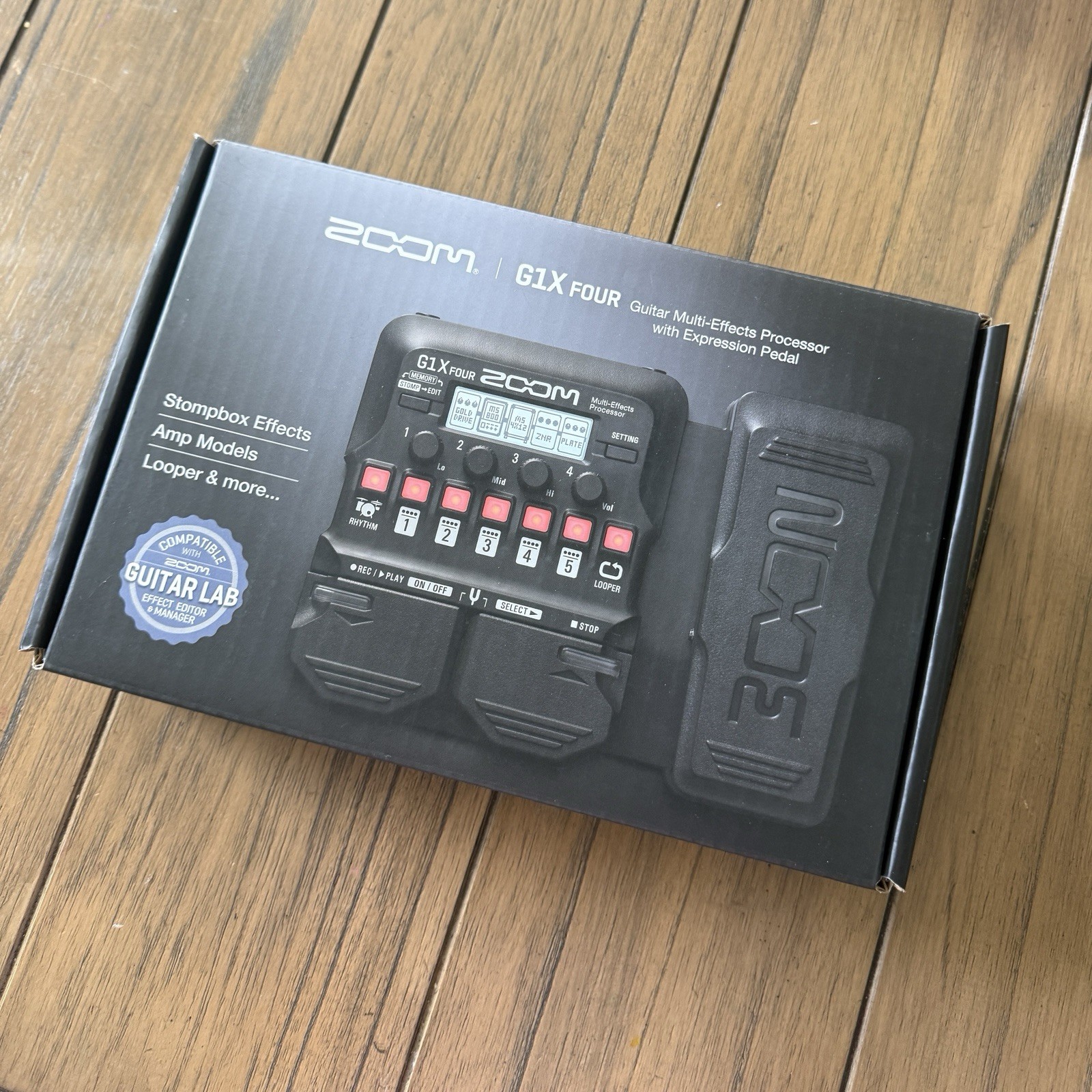 Zoom G1X FOUR Digital Multi-Effects Processor w/ Expression Pedal for Electric