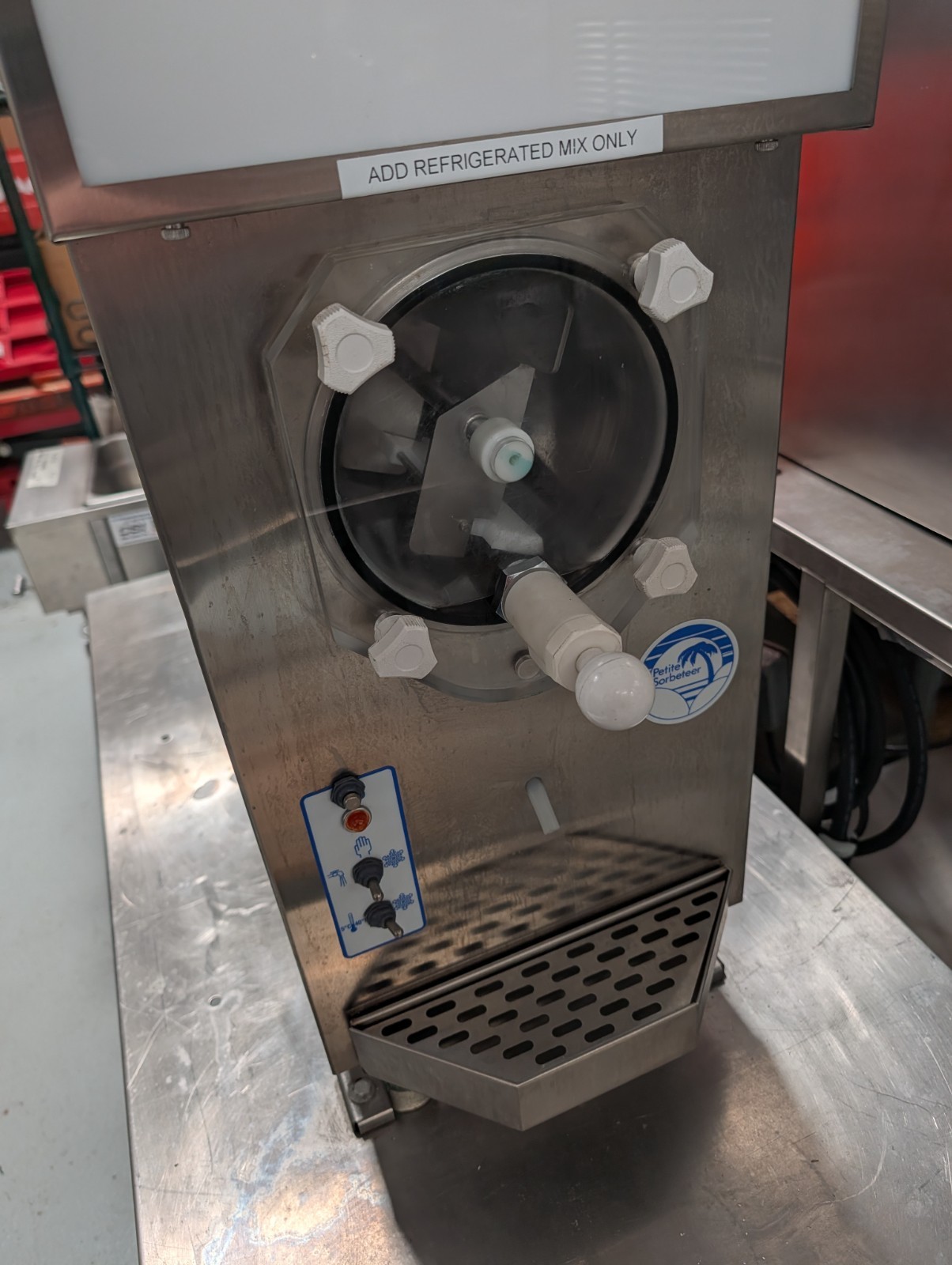Frosty Factory 127A 16 Qt. Compact Air-Cooled Frozen Slush Freezer 90 Day Wrty