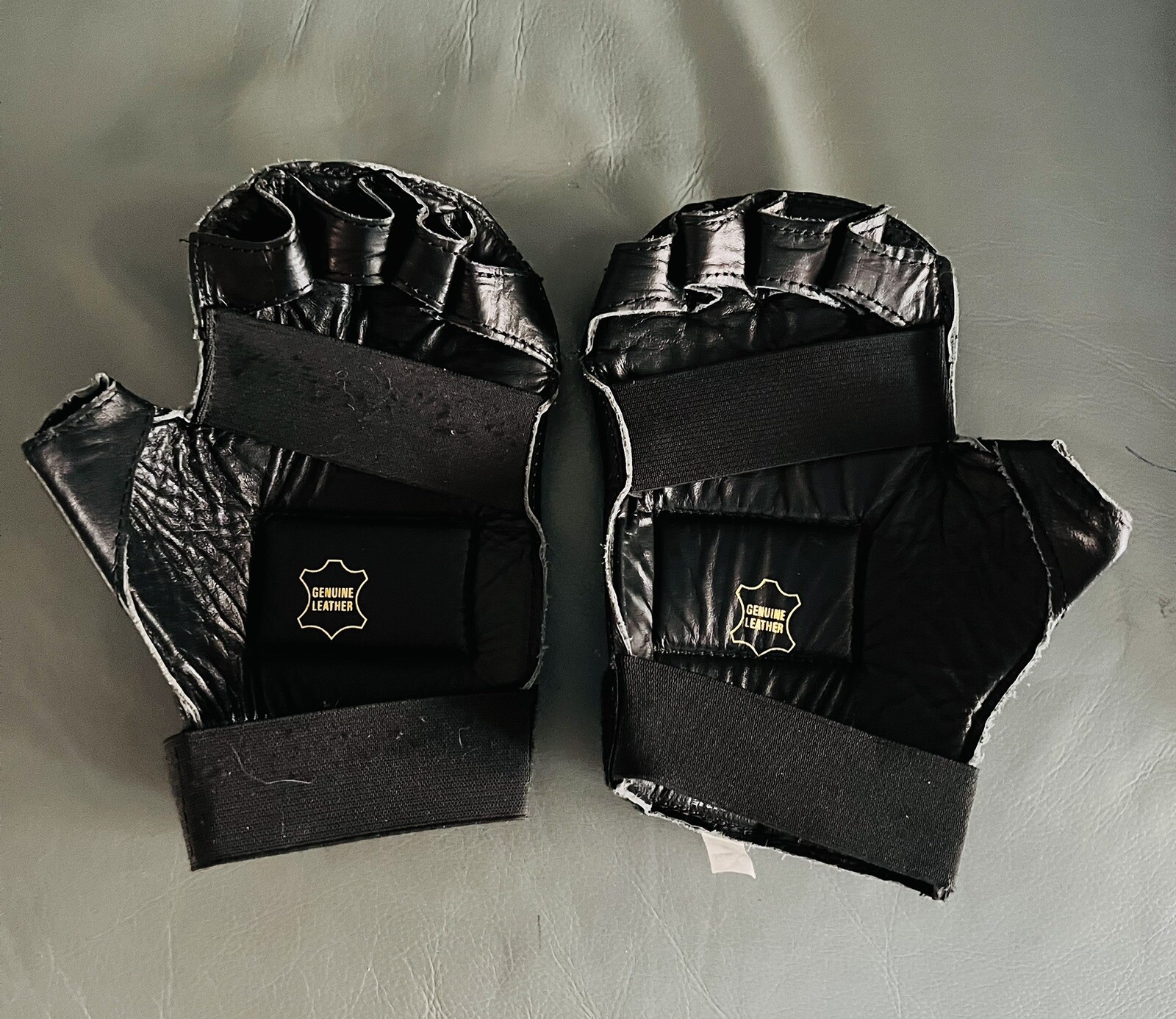 TITLE BOXING Leather Super Speed Bag Gloves - Black REG