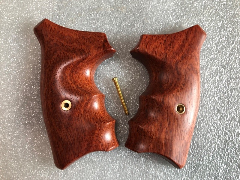 Grips For S&W J , CHIEF SPECIAL, SQUARE BUTT  GRIPS SMOOTH HARD WOOD