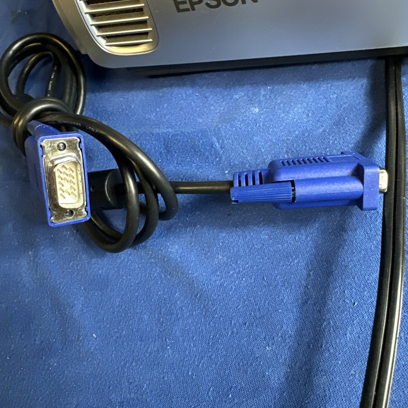 Epson EMP-S3 LCD Projector With Remote Cable User Guide 119H Lamp