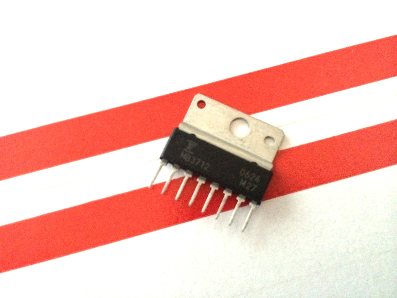LOT OF 1 MB3712 BY FUJI