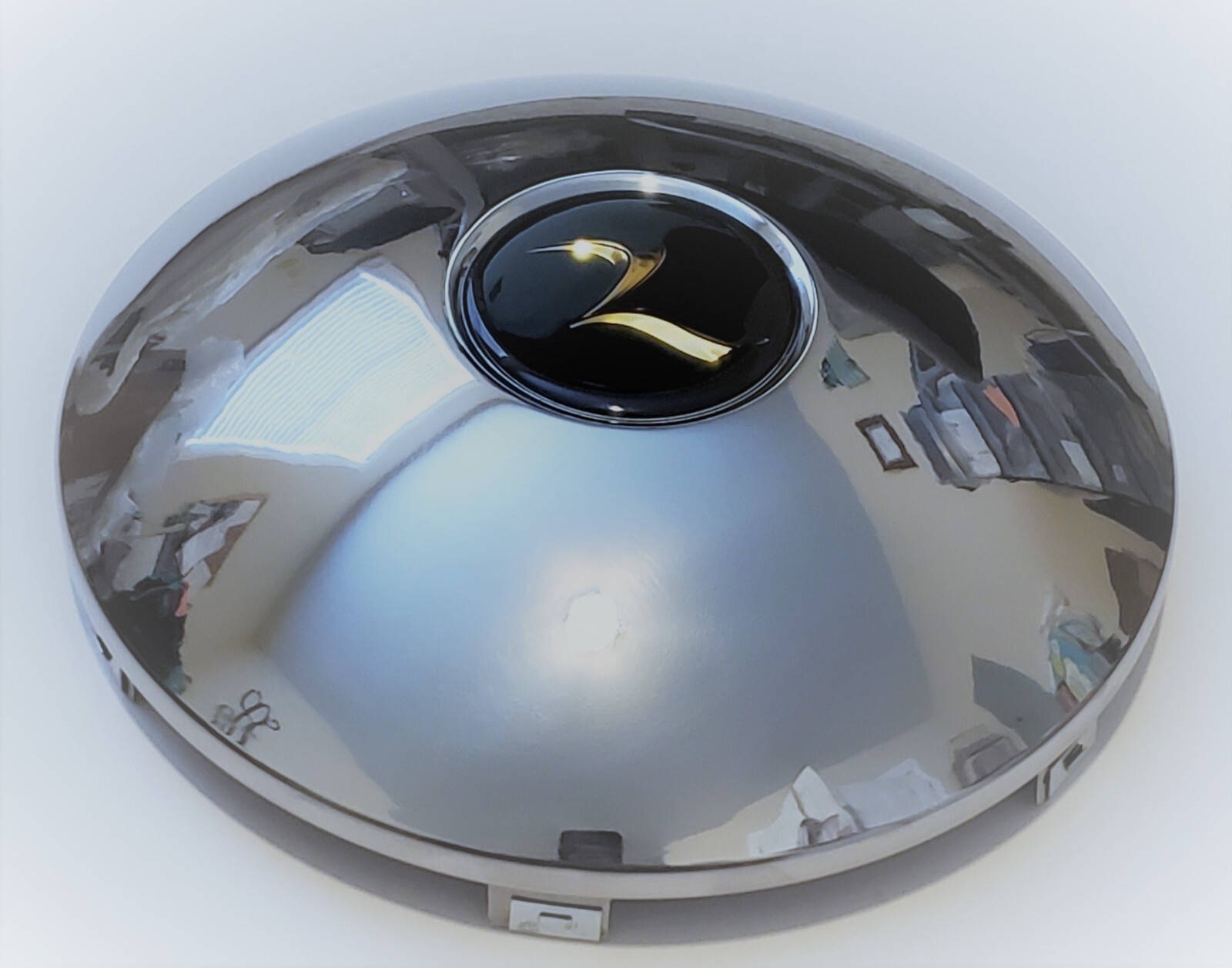Monaco RV Center Hub Cap Roadmaster Chassis and Holiday Rambler 6 Tab Fit