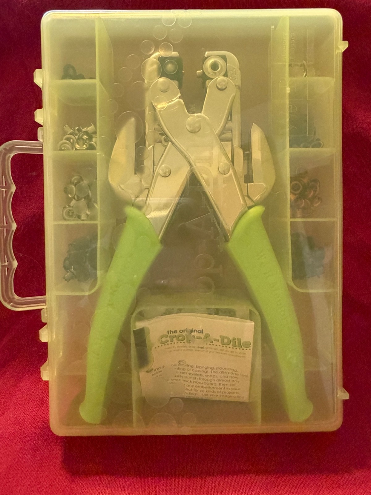 We R Memory Keepers ‘Crop-o-Dile’ Tool in Case
