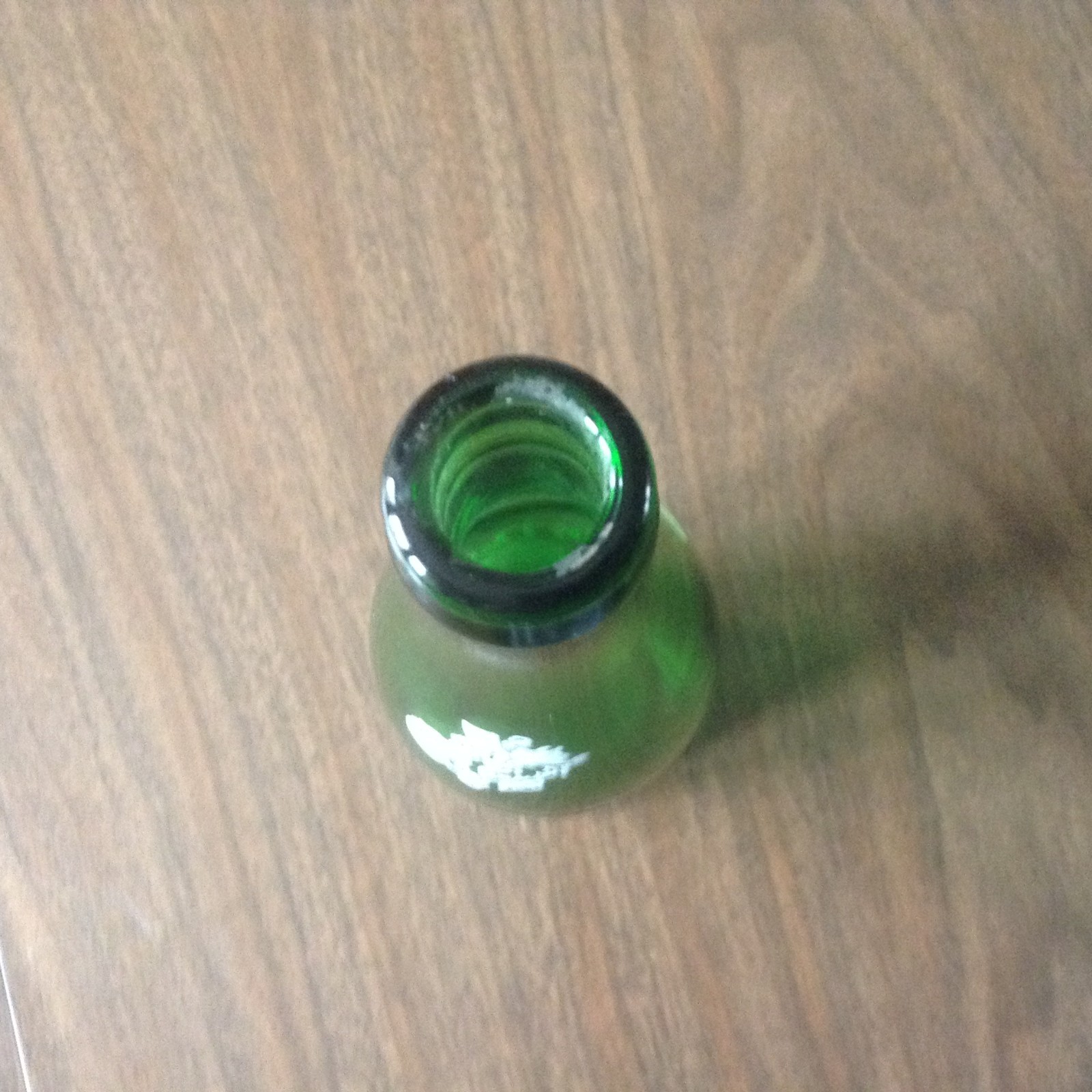 Very Good +, Early Mountain Dew Hillbilly Soda Bottle 16 Oz. 1 Pint 1965- Rare!
