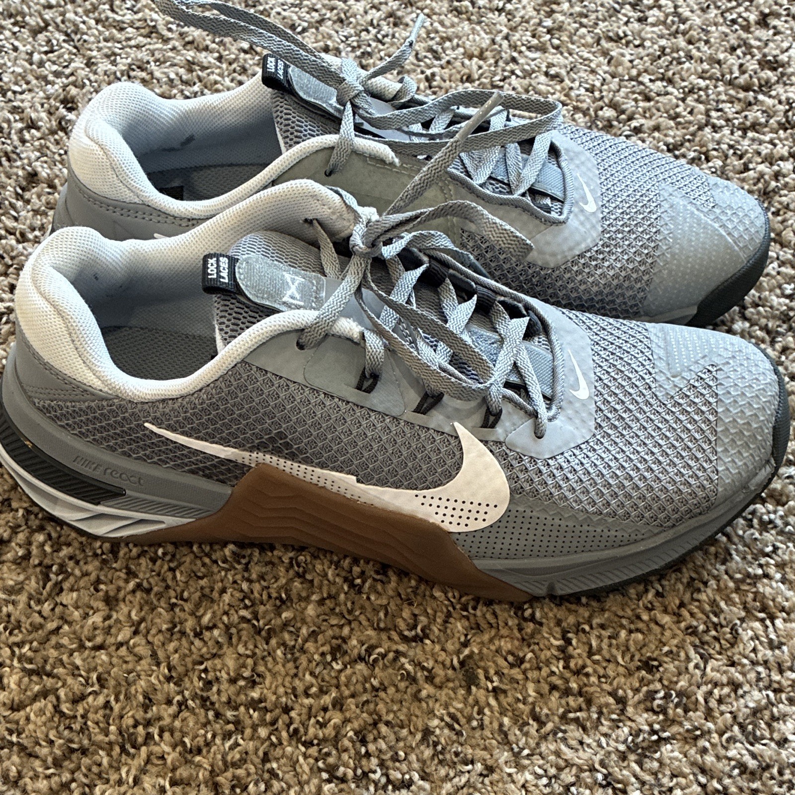 Nike Metcon Men’s Lace-Up Low Top Gym & Training Sneakers Gray Multi