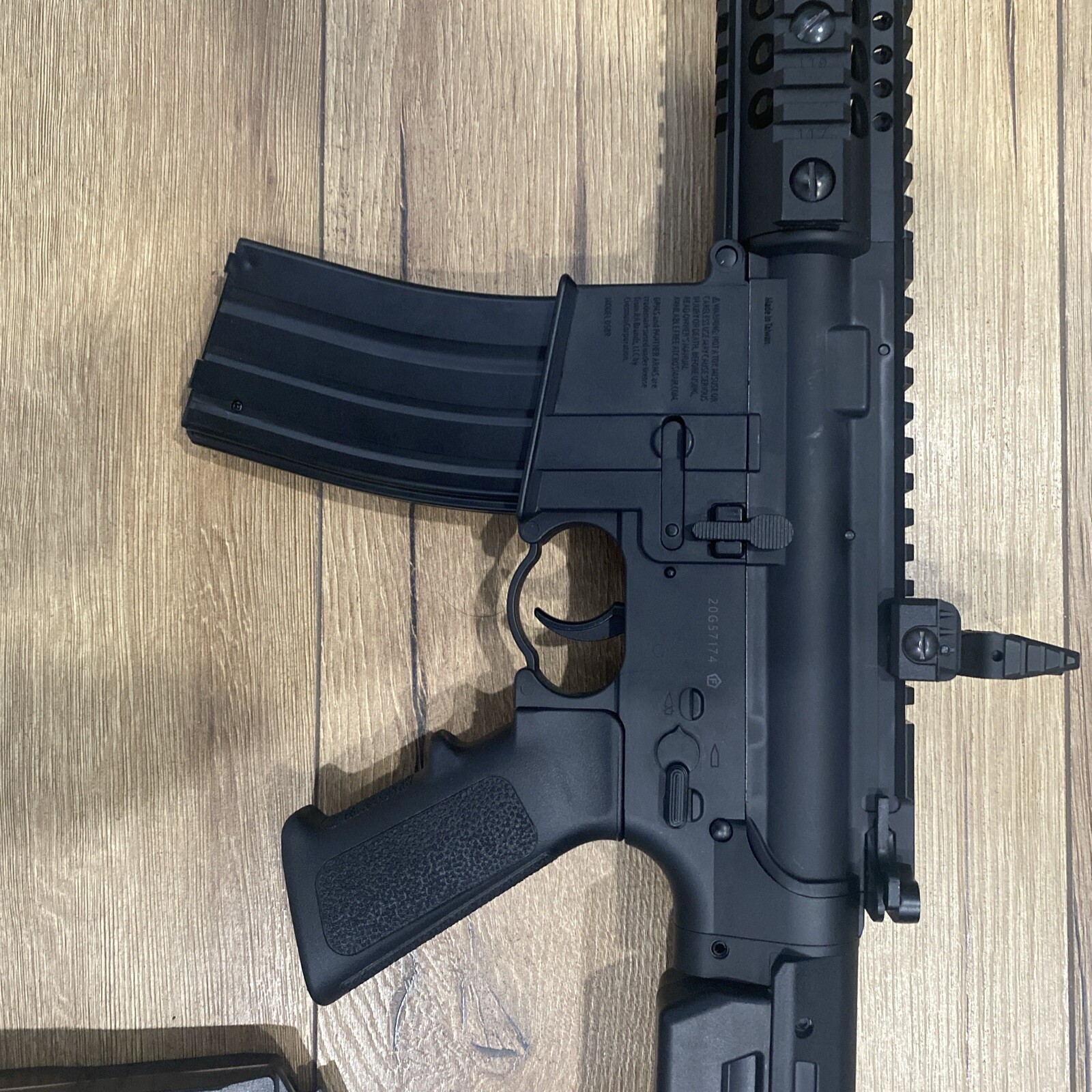 Crosman DPMS SBR Full-Auto BB Air Rifle - Black (‎DSBR2M)