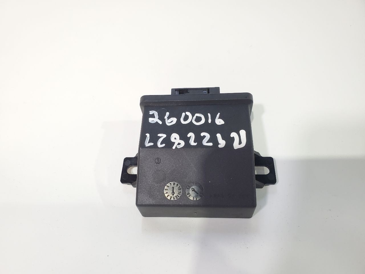 2016 Buick Cascada OEM Headlamp Control Module 13446941