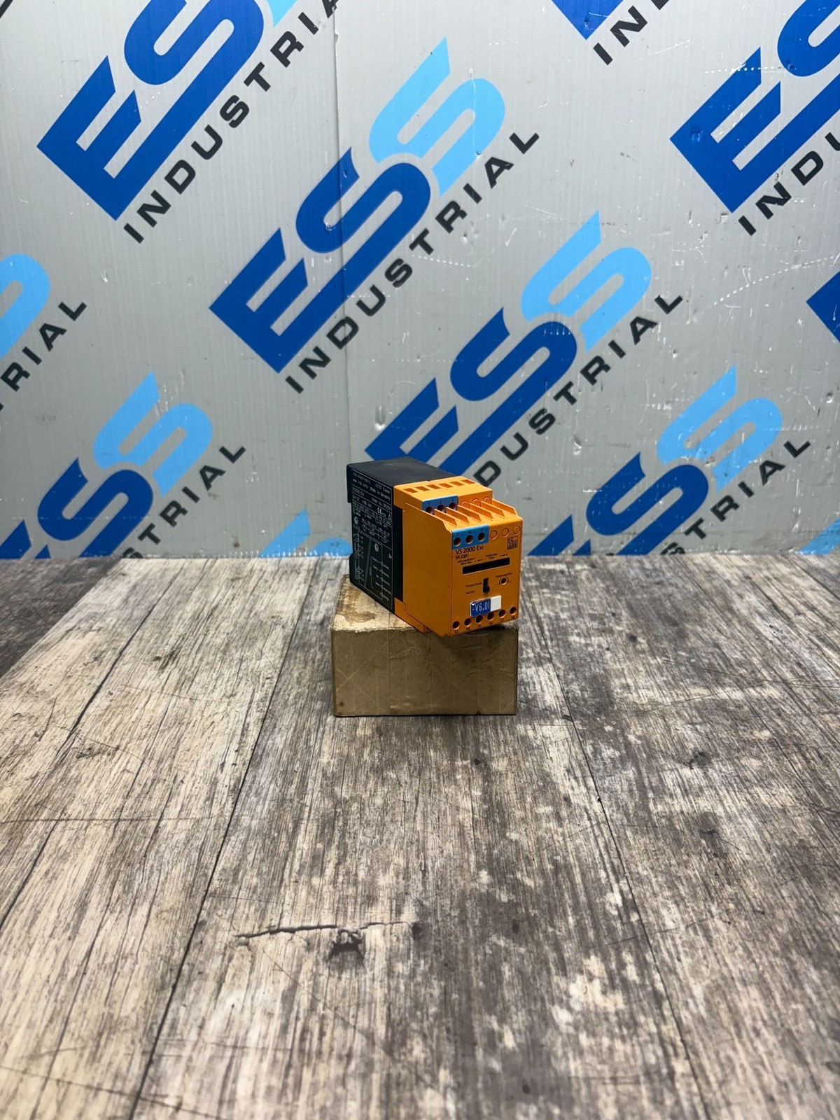 IFM ELECTRONIC VS2000 EXI SR2301 INTRINSICALLY SAFE FLOW MONITOR 24VDC ATEX