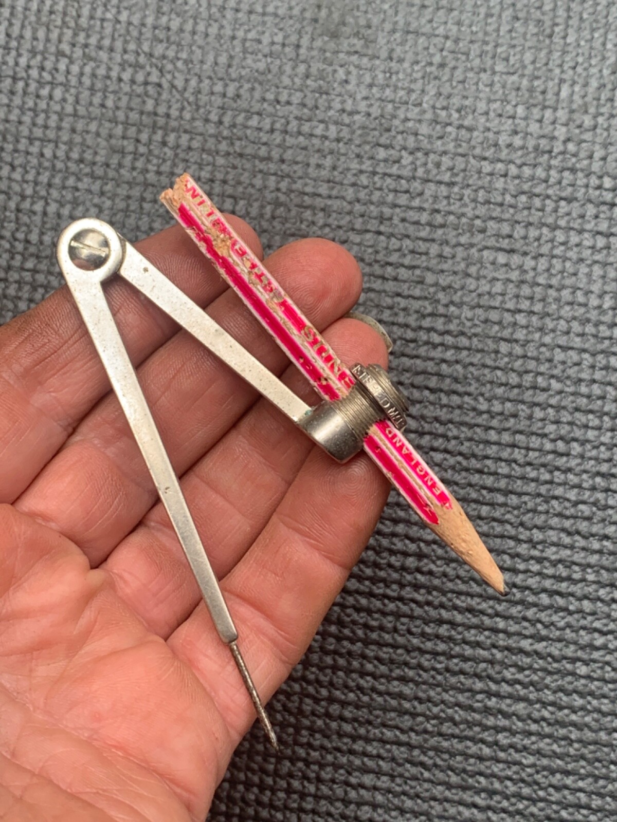 VINTAGE DRAWING DIVIDER
