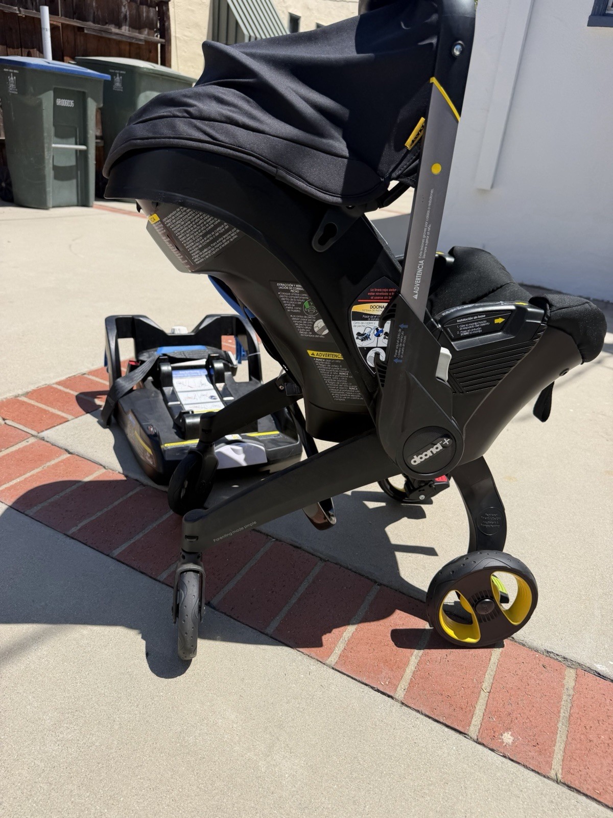 Doona Infant Stroller Nitro Black Excellent Condition W/ Base