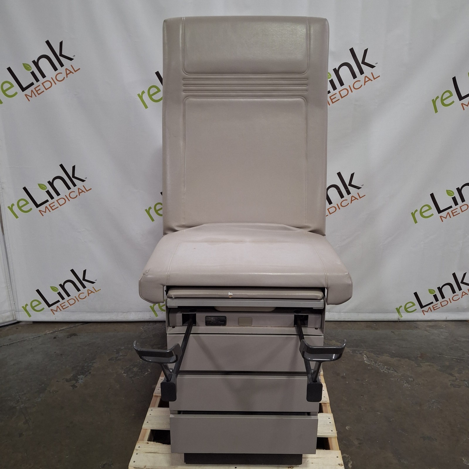 Ritter 104 Exam Table