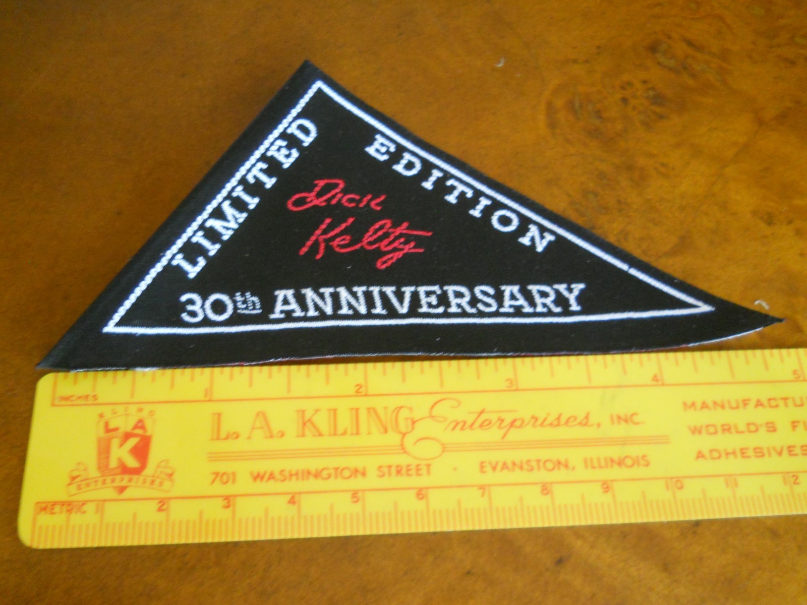 KELTY 30TH ANNIVERSARY "DICK KELTY" TRIANGLE PATCH (NEW WITHOUT TAGS)