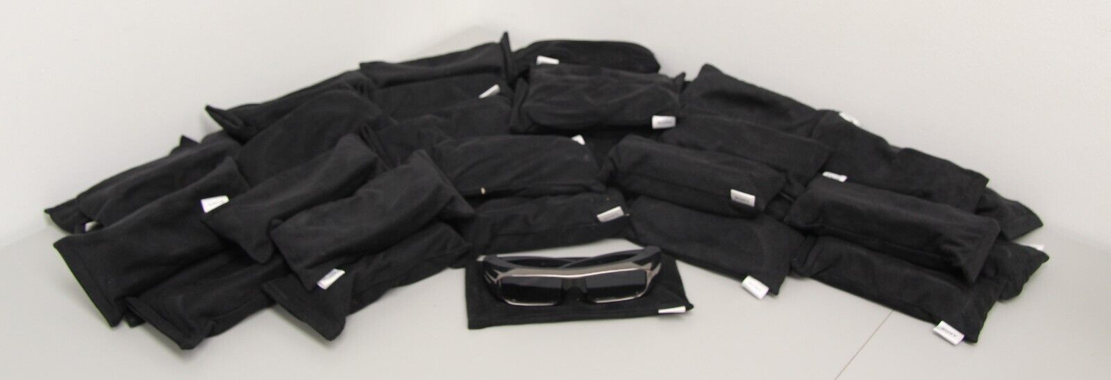 Wholesale Lot Of 43 Pairs Of Sony TDG-BR100 Active 3D Glasses With Logo Bags