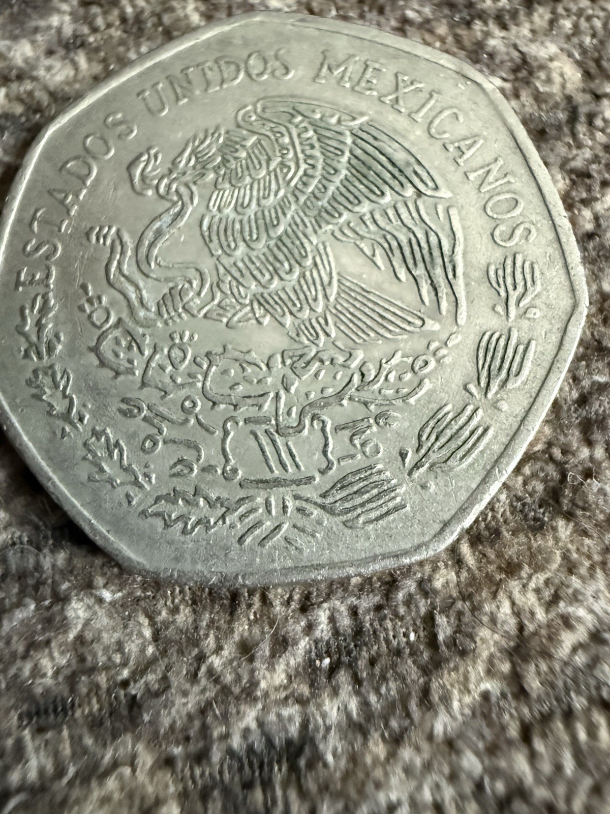 MEXICO $10 PESO, vintage Hidalgo Mexican Diez Pesos coin 1979 7 SIDES