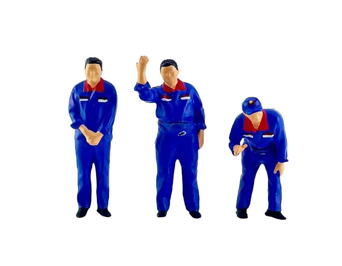 1:64 Painted Figure Model Miniature Resin Sand Petrol Station Worker Set