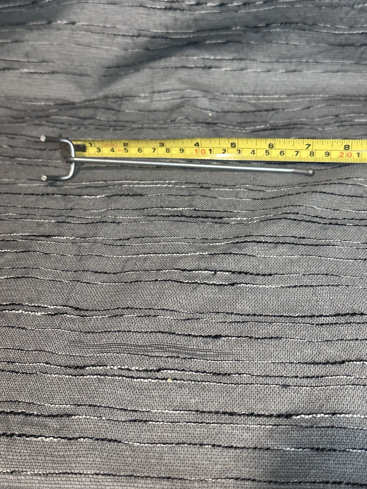 Box Of 200 Peg Board Hooks 1/8 - 1/4”