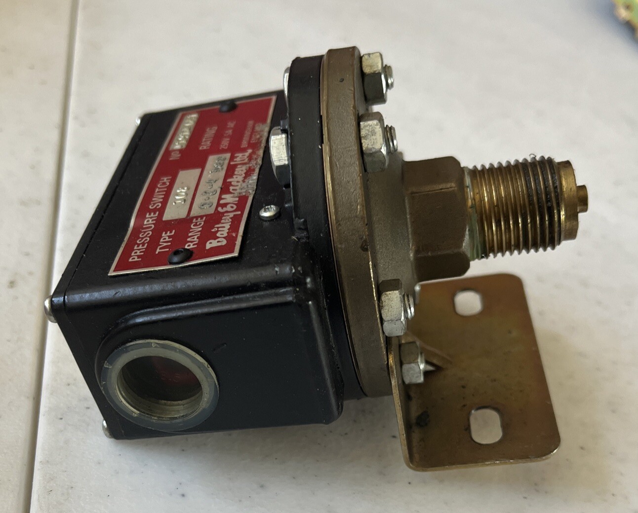 Bailey & Mackey Pressure Switch #41914051 Type 108