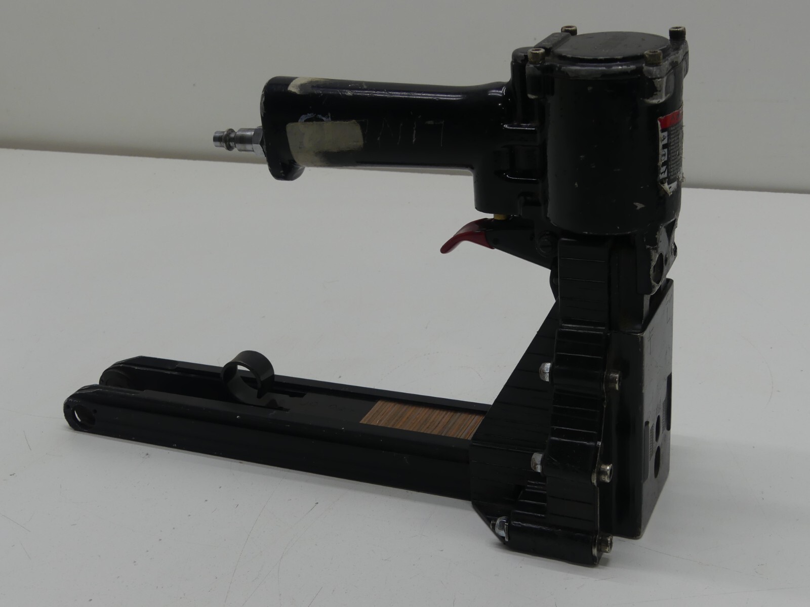 Uline Pneumatic Stapler "A" Type H-3064 5/8" 100 Capacity