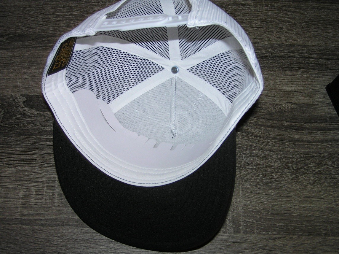 Orig. Coors Rodeo Patch Trucker Hat Yupoong/YP Classic 6006 Snapback Black/White