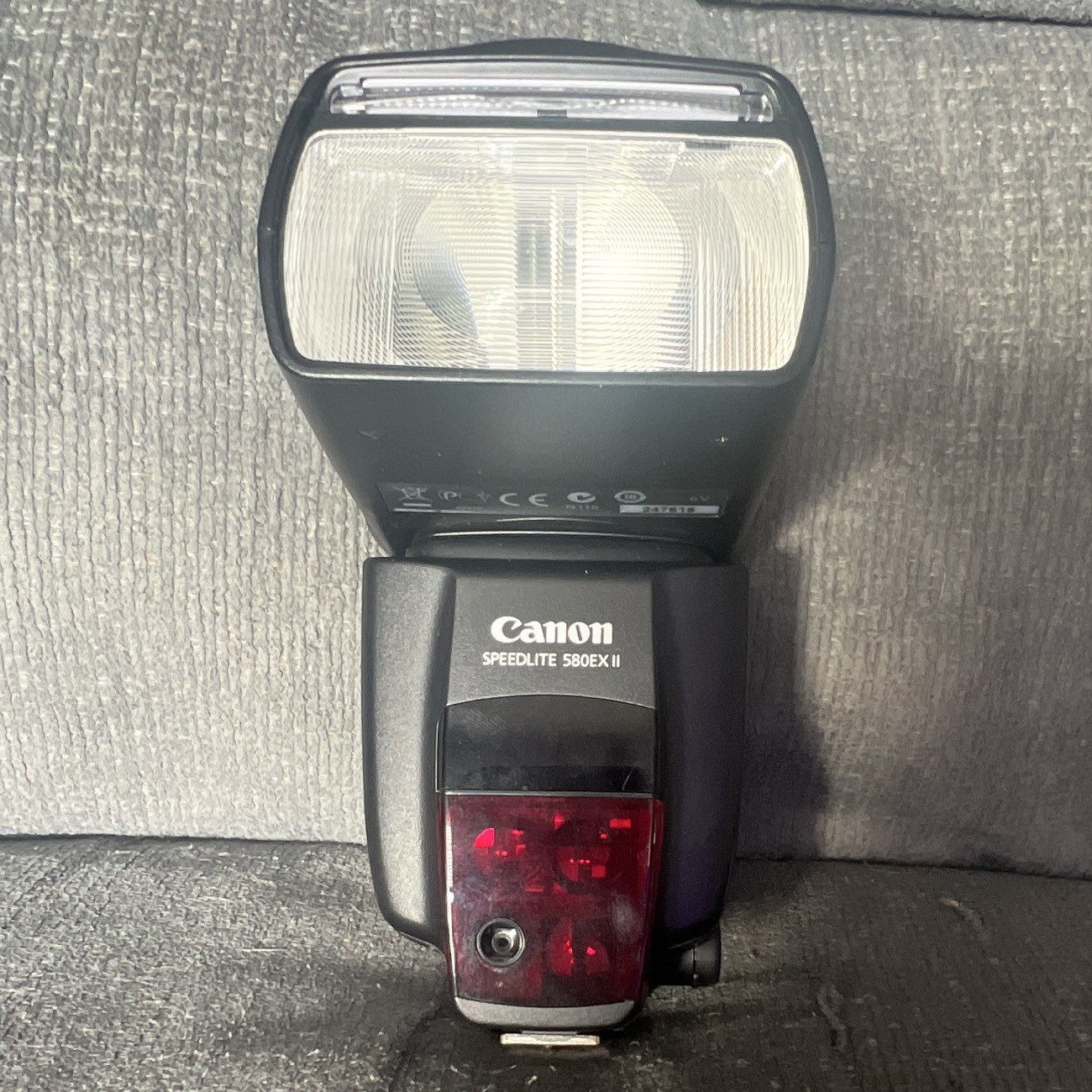 Canon Speedlite 580EX II Shoe Mount Hot Shoe Flash Zoom Swivel Tilt GN 58m