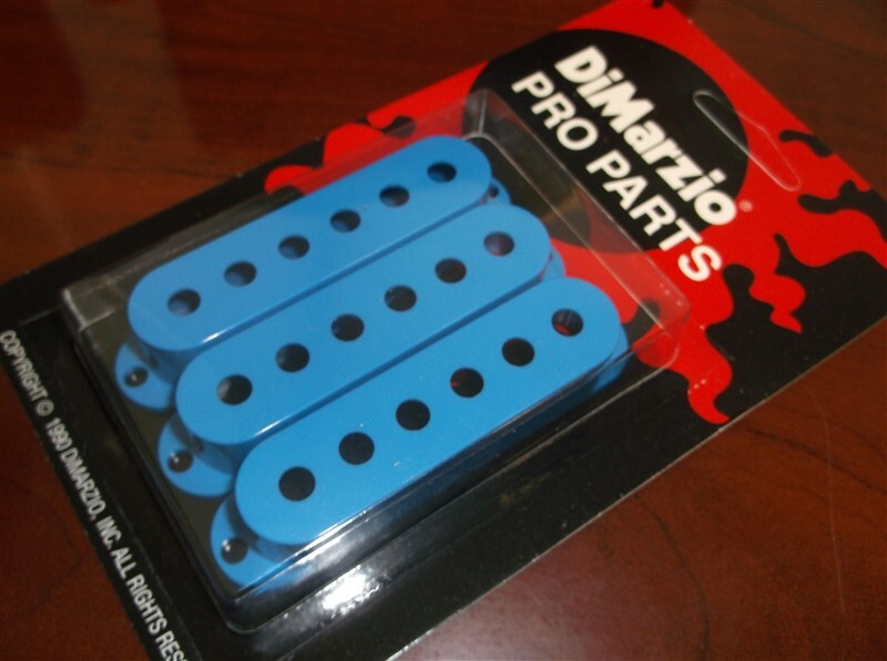 NEW - DiMarzio USA MADE DM2001 Strat Pickup Covers (3) - BLUE