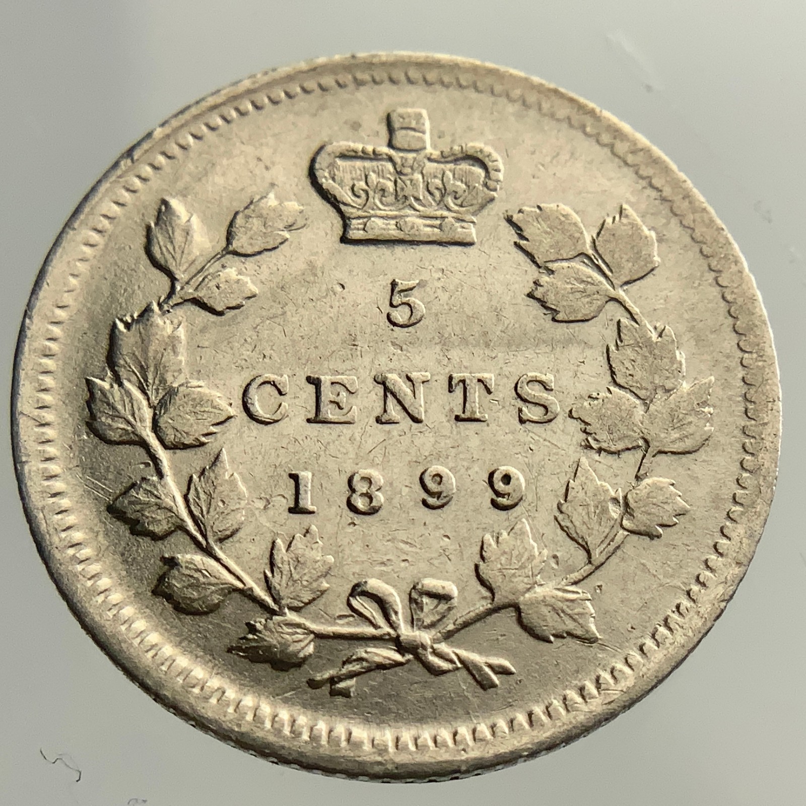 1899 Canada Small Five Cents Queen Victoria Uncirculated 5 Silver Coin NGS025