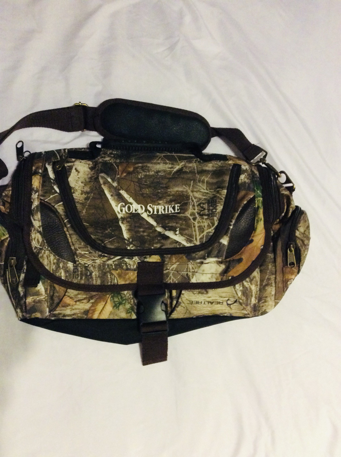 Realtree Edge Camouflage Camo Duffle/Shoulder Bag