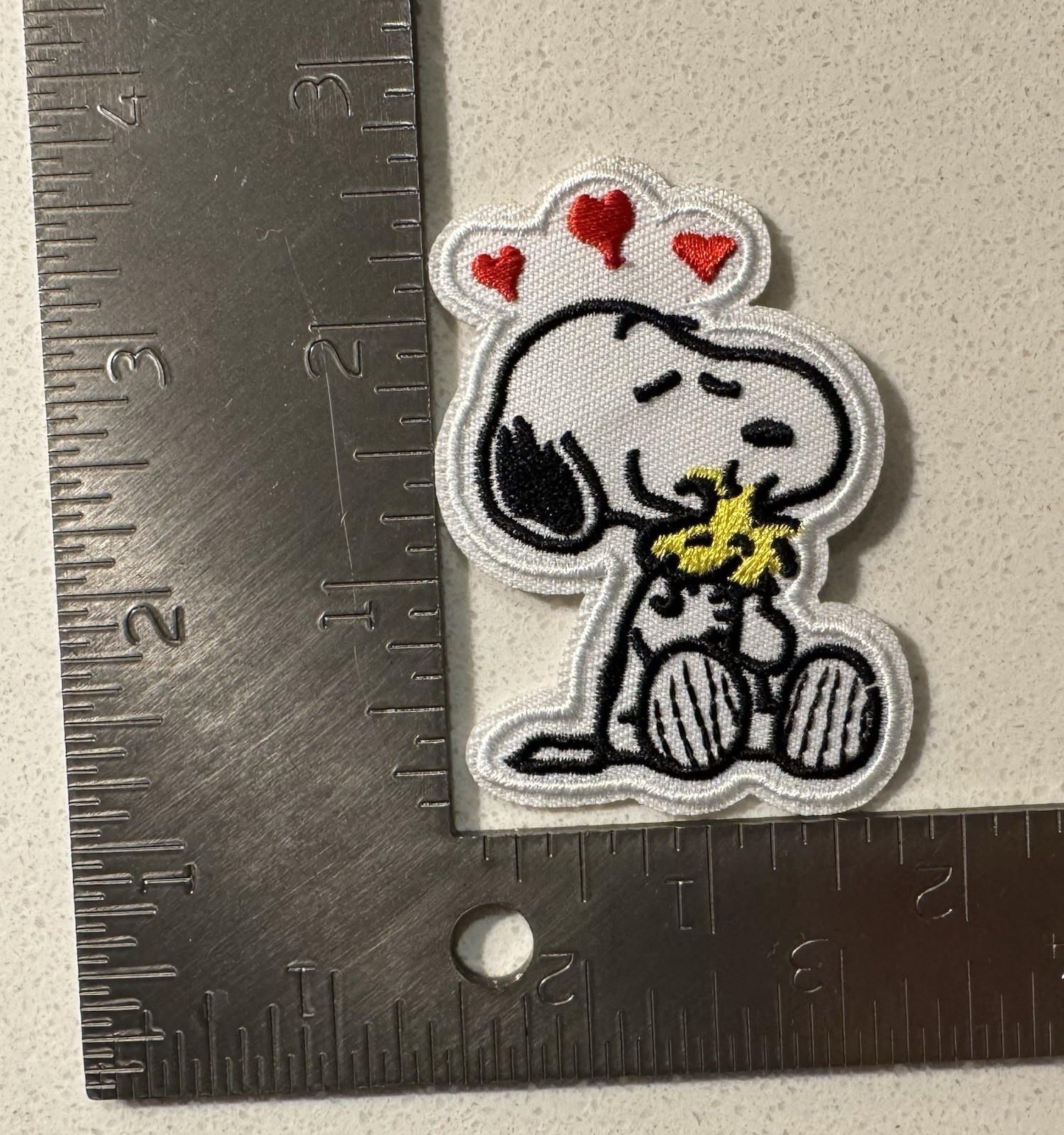 （Set of 4) Peanuts Snoopy Embroidered Patches *Iron on or Sew on