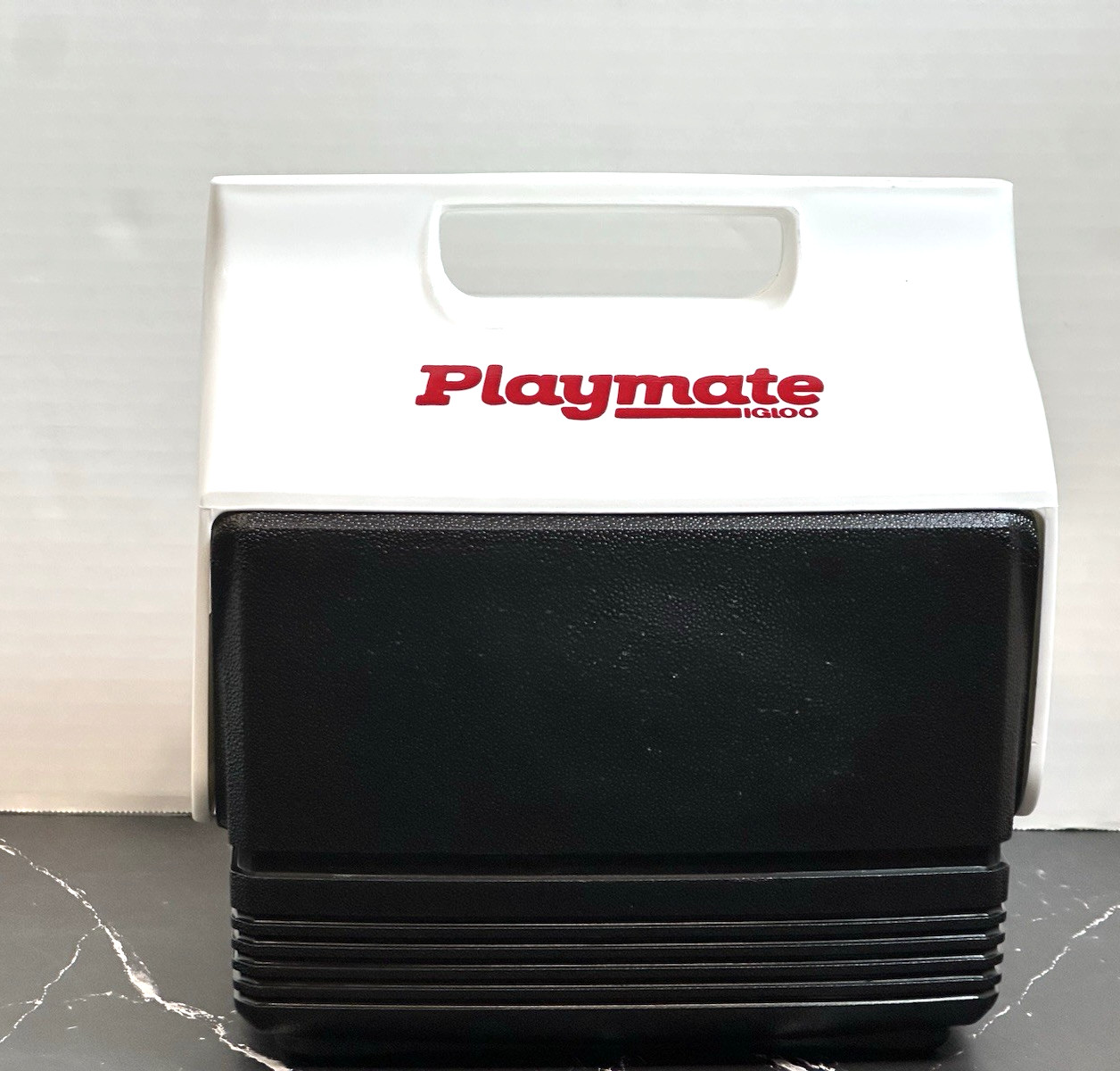 Igloo Playmate Mini Cooler 4 Quart 6 Can Black/White Push Button Lunchbox