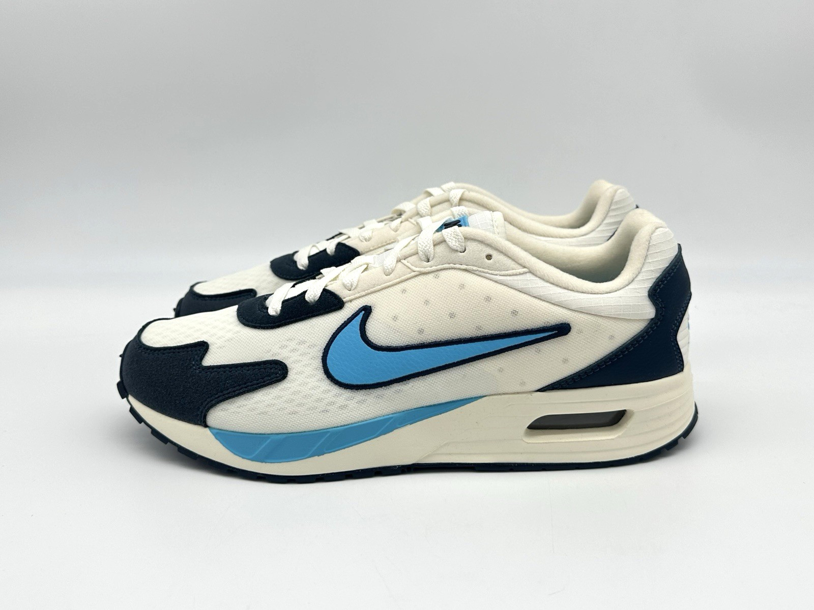 Nike Air Max Solo Men's Size 11.5 Running Shoes Sail Armory Navy Blue HJ9143-133