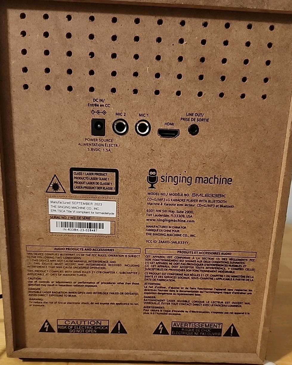 The Singing Machine Karaoke Bluetooth CD&G # SML633BK LED Lights 1 Microphone