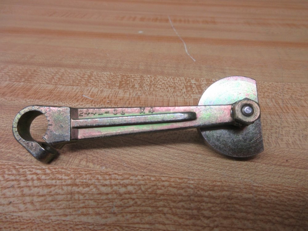 Schneider 2441-C6-X4 Square D Roller Lever Arm EA-3 No Screw