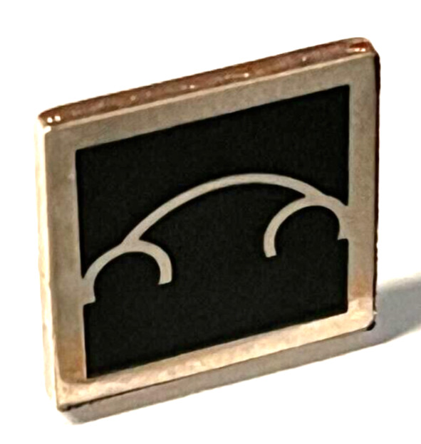 1995 VW Beetle Silhouette 12mm Pin (H29)