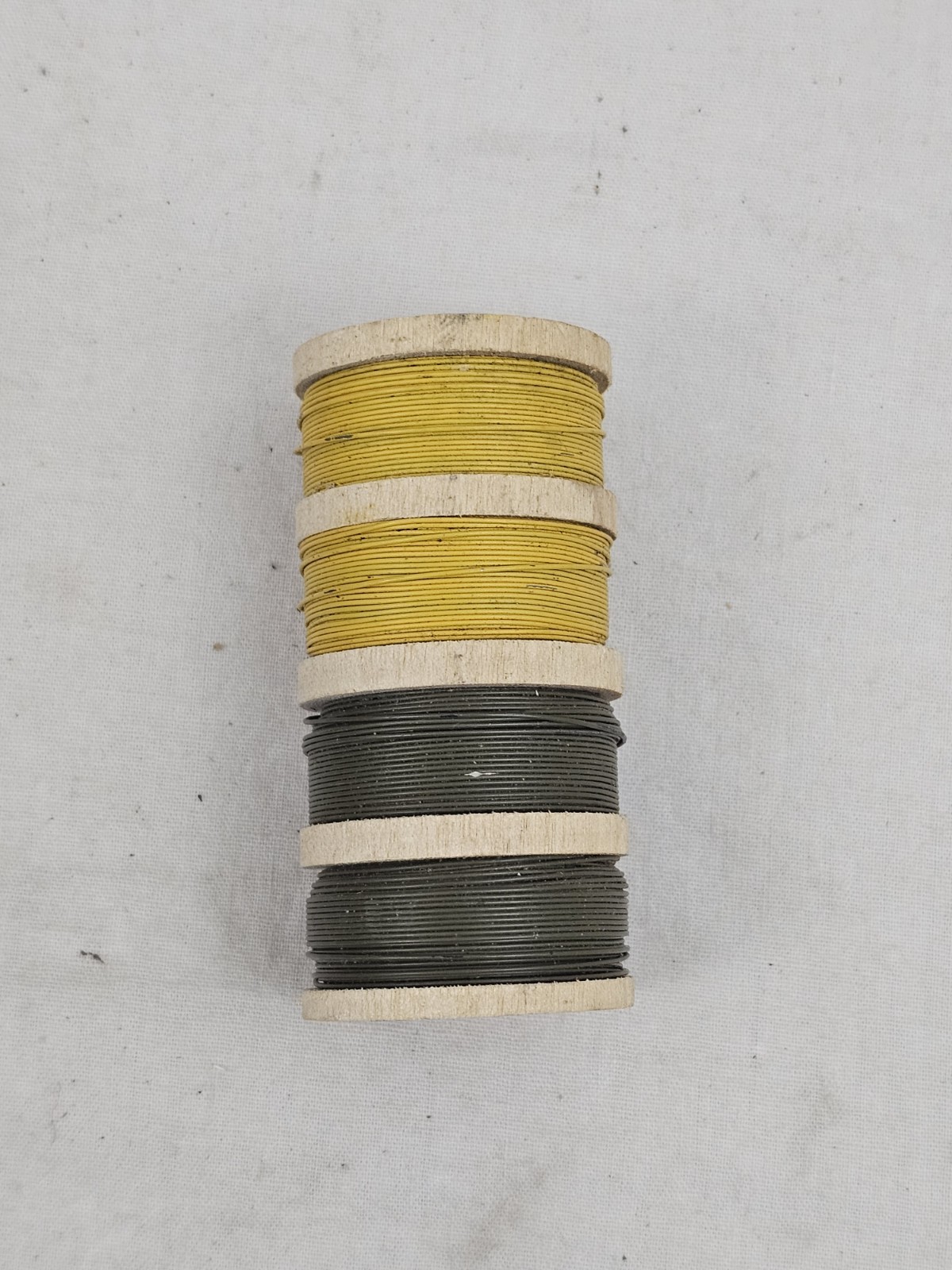 NEW VINTAGE ROLL OF MILITARY TRIP WIRE GREEN AND YELLOW