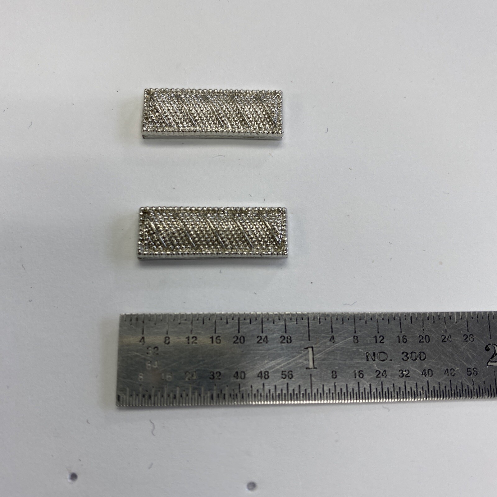 Lieutenant Corrugated Collar Brass - Small Size - Pin- NEW - Rank Insignia