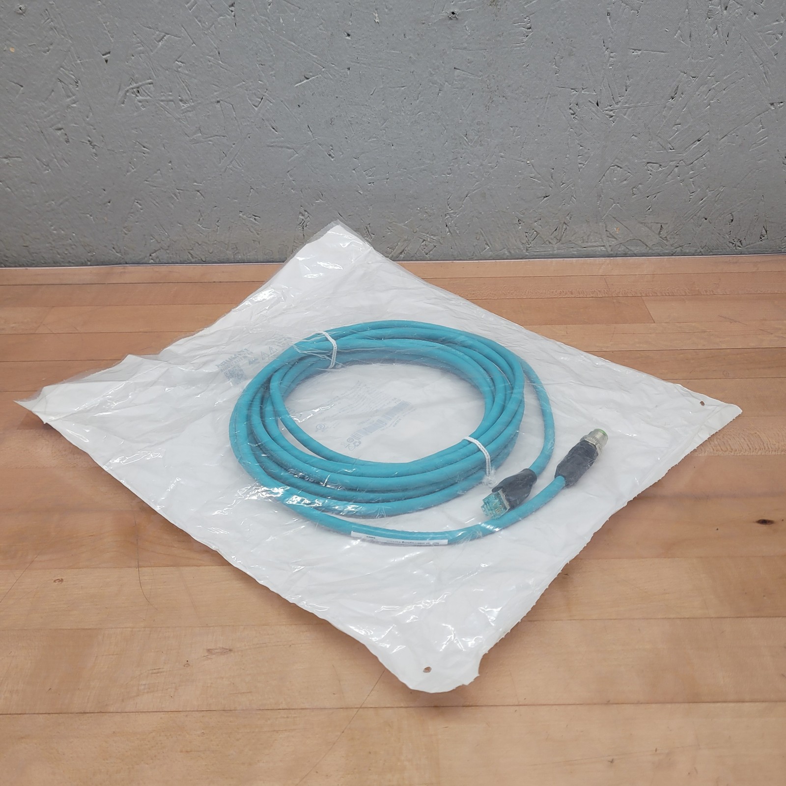 MURR Elektronik 7700-44711-S4U0500 Cable M12 Male - RJ45, 5 meters - NEW