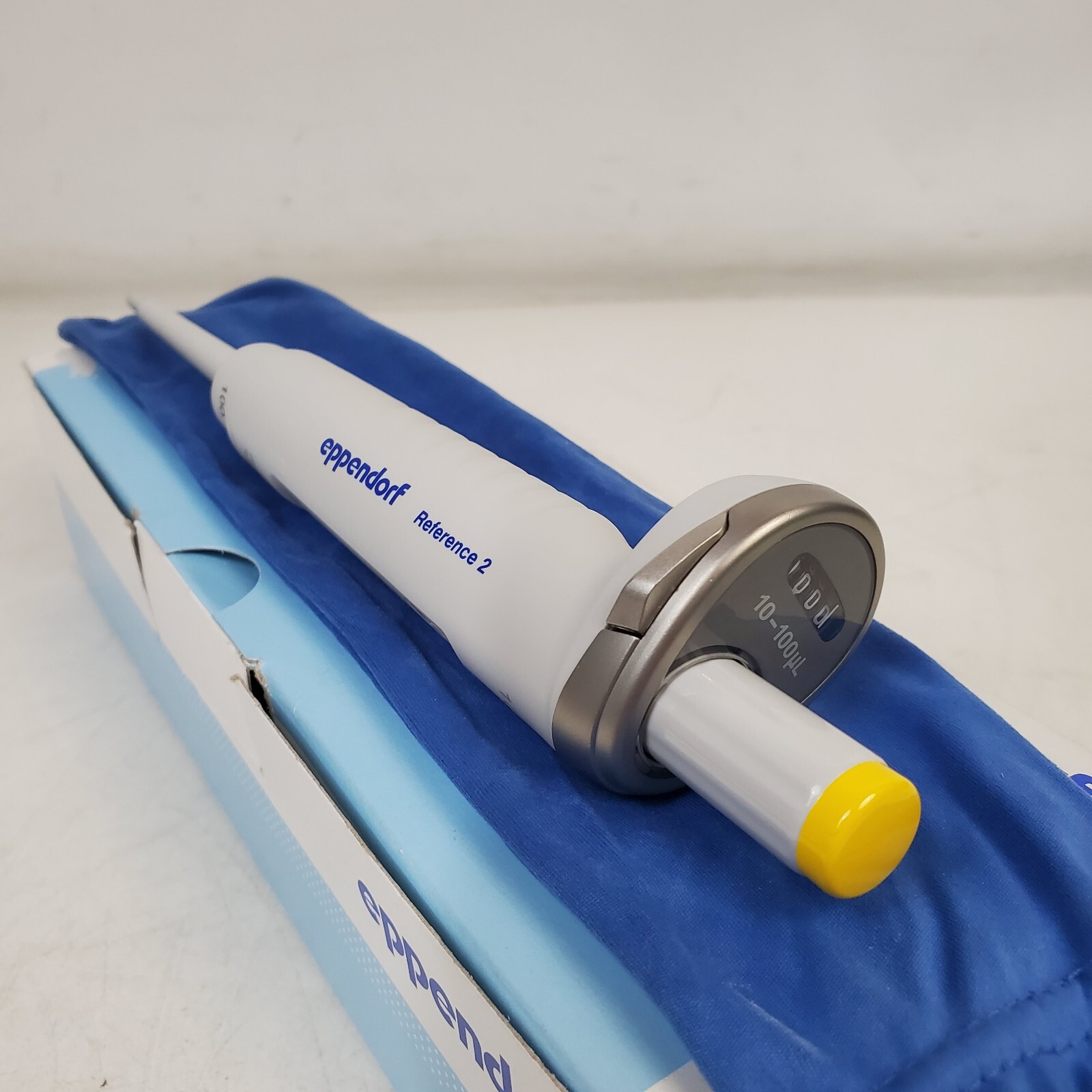Eppendorf Reference 2 Variable 10-100uL 4924000258