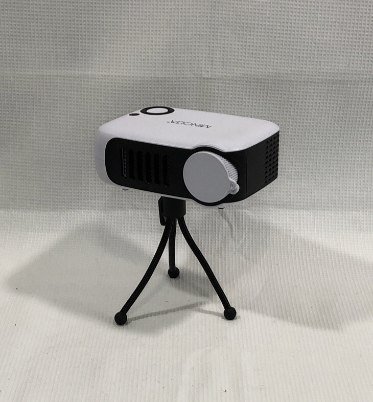 MINOLTA MINI HD PROJECTOR MN693 Working! Projector Only-No Remote Or Screen