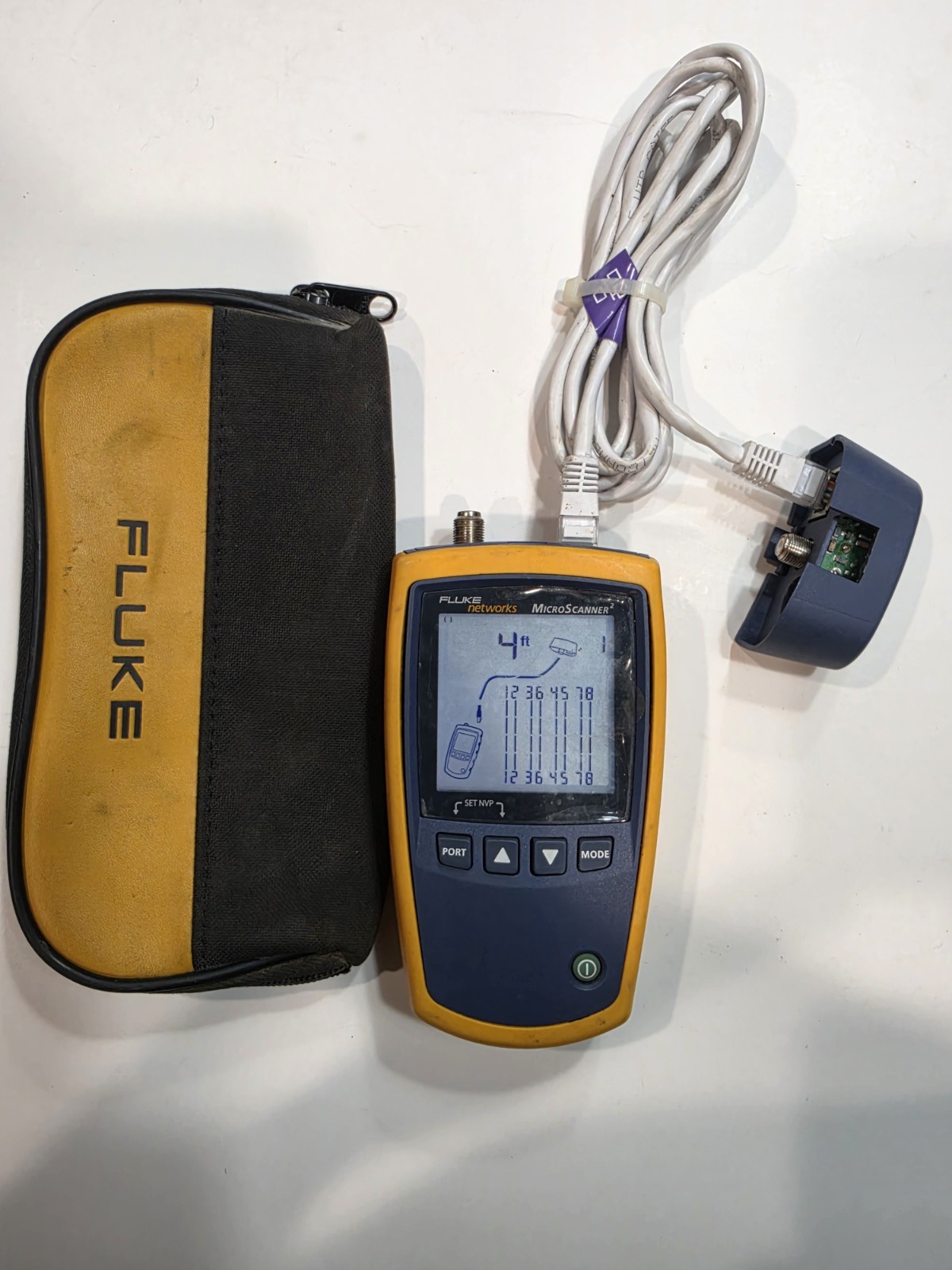 Fluke Networks MicroScanner2 RJ45 Cable Verifier Tester w/ Case & Adapter