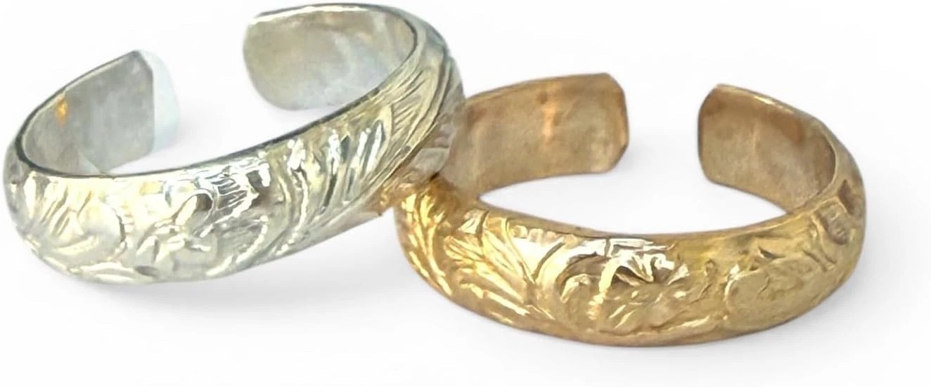 Comfort Fit Adjustable Toe Ring in Gold or Silver - Perfect Summer Accessory