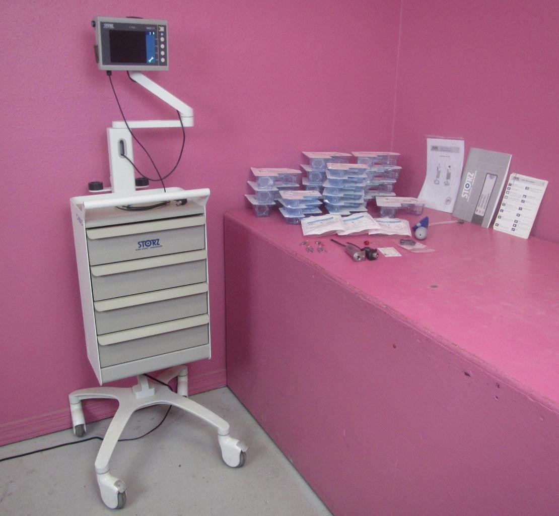 Karl Storz C-Mac 8403 ZX Monitor Video Intubation 2 Laryngoscope Imagers & Cart