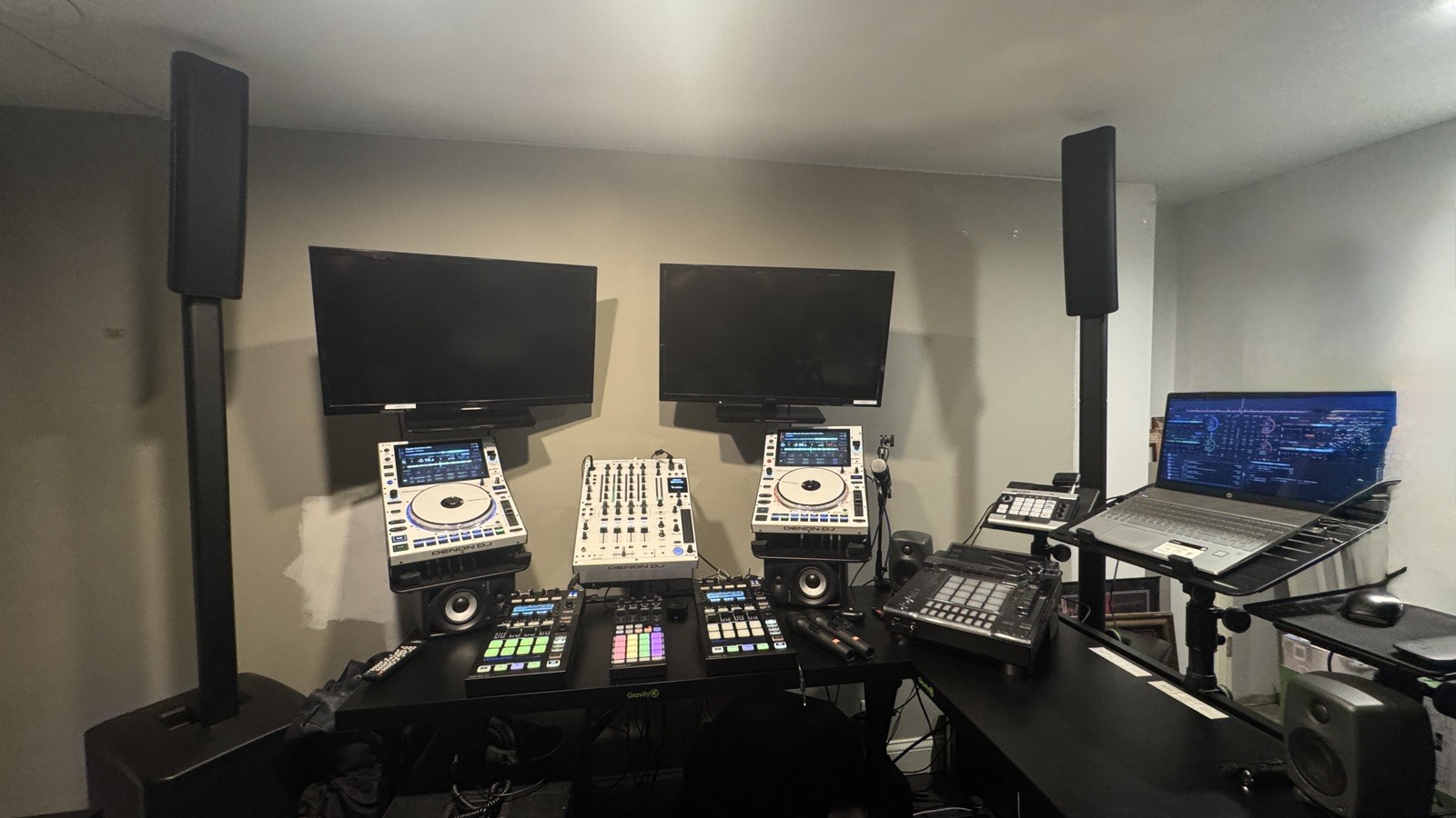 traktor kontrol d2 dj controller + case
