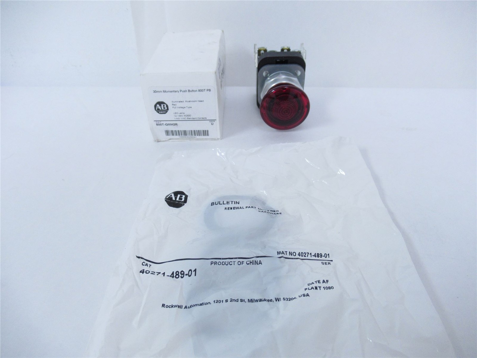 240757 New In Box; Allen-Bradley 800T-QMH2R Pushbutton - Momentary; 30mm