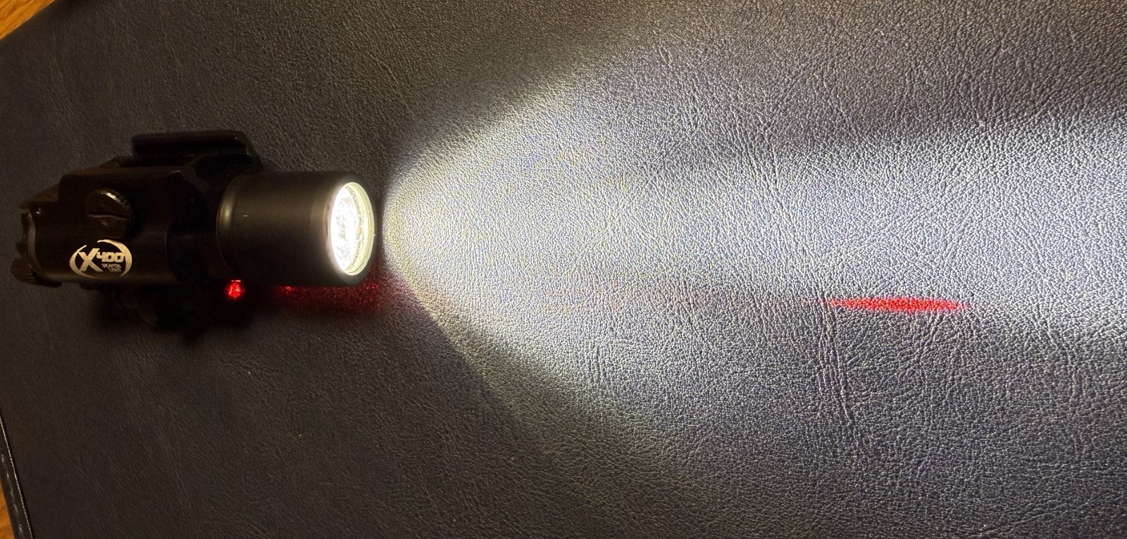 Surefire X400 Weaponlight w/Laser