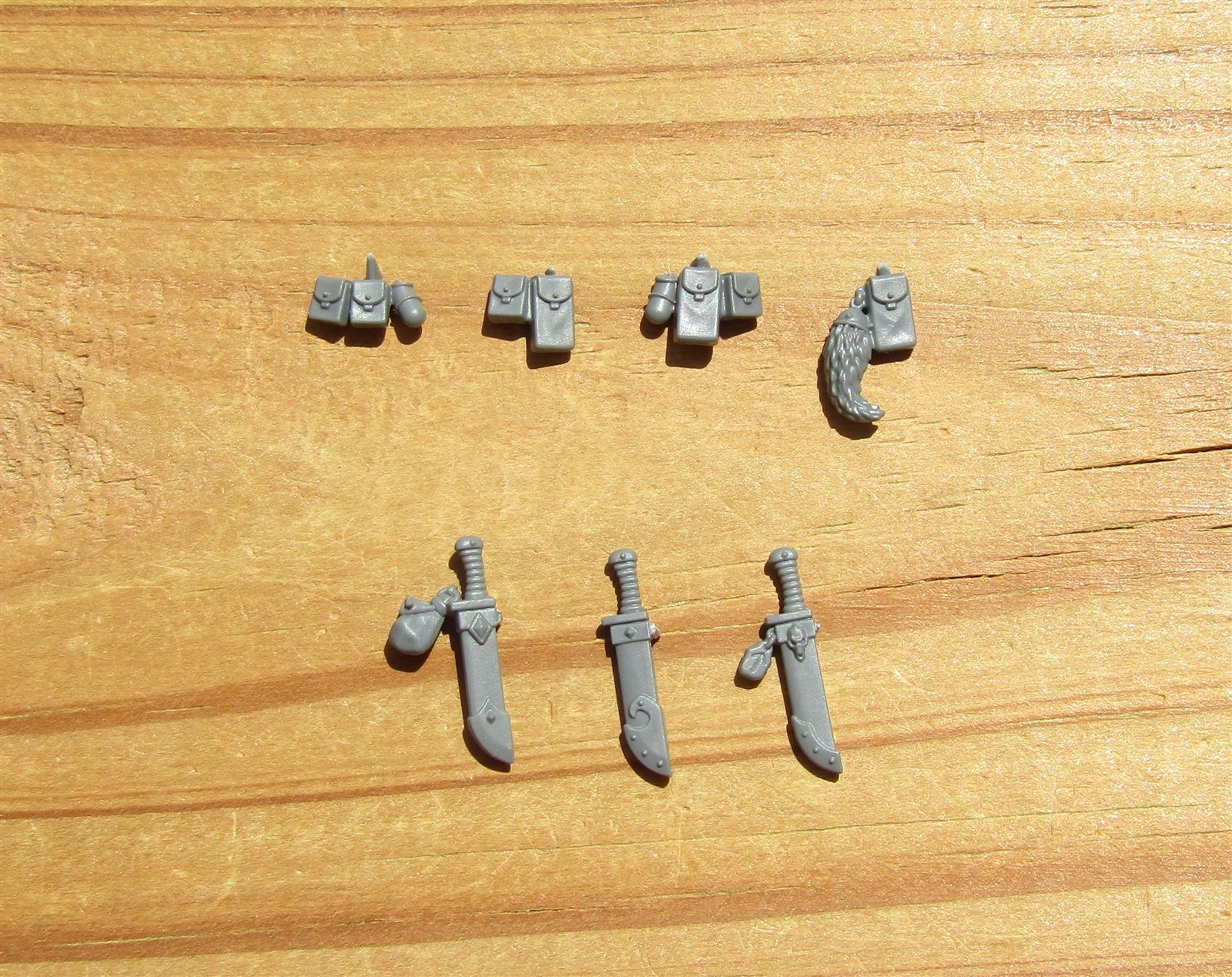 40K Space Wolves Grey Hunters Belt Gear Knives & Pouches Bits 7 Bitz