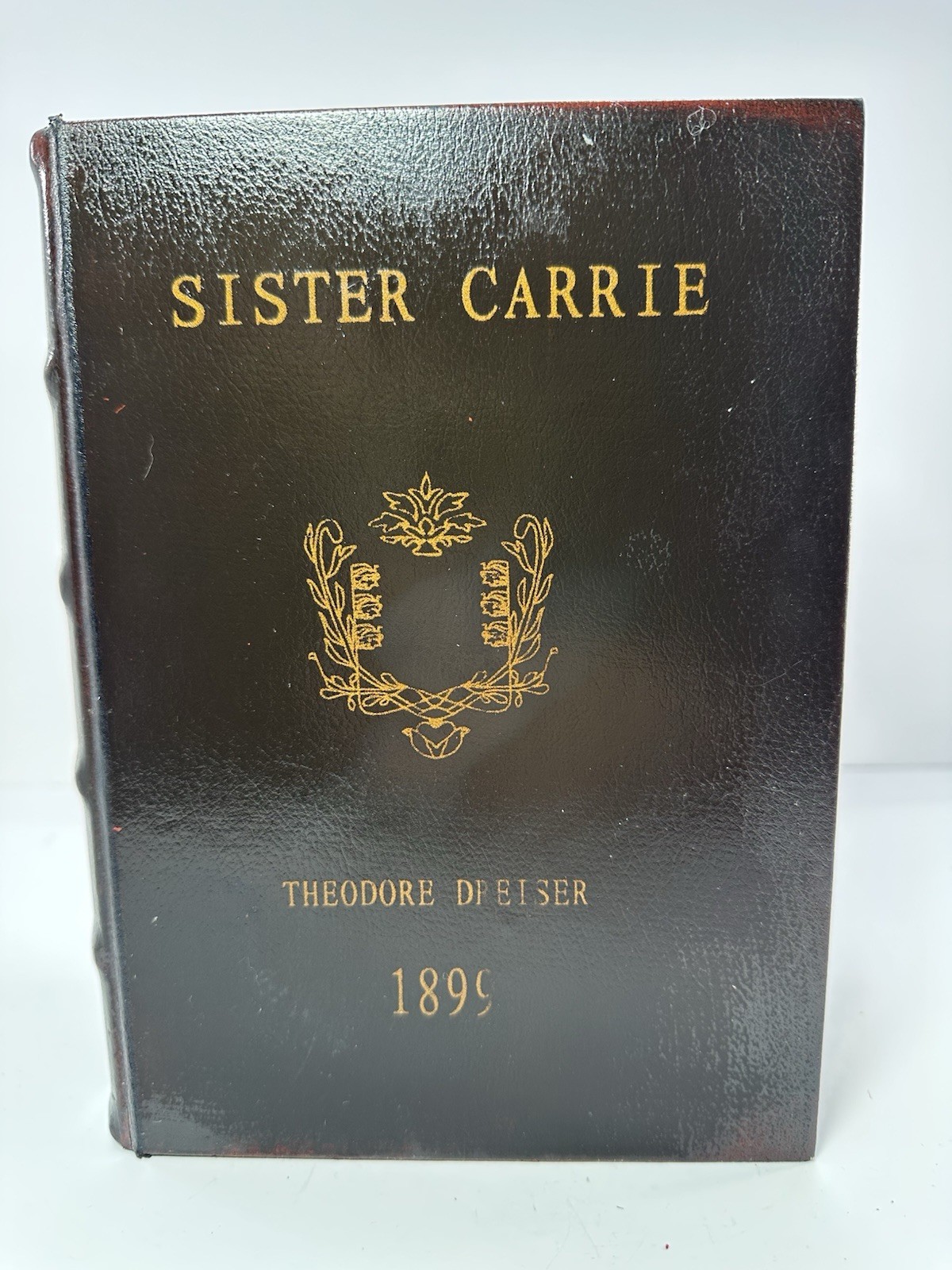 Book Hideaway “Sister Carrie” Book 1899 Theodore Dreiser Hidden Storage Box