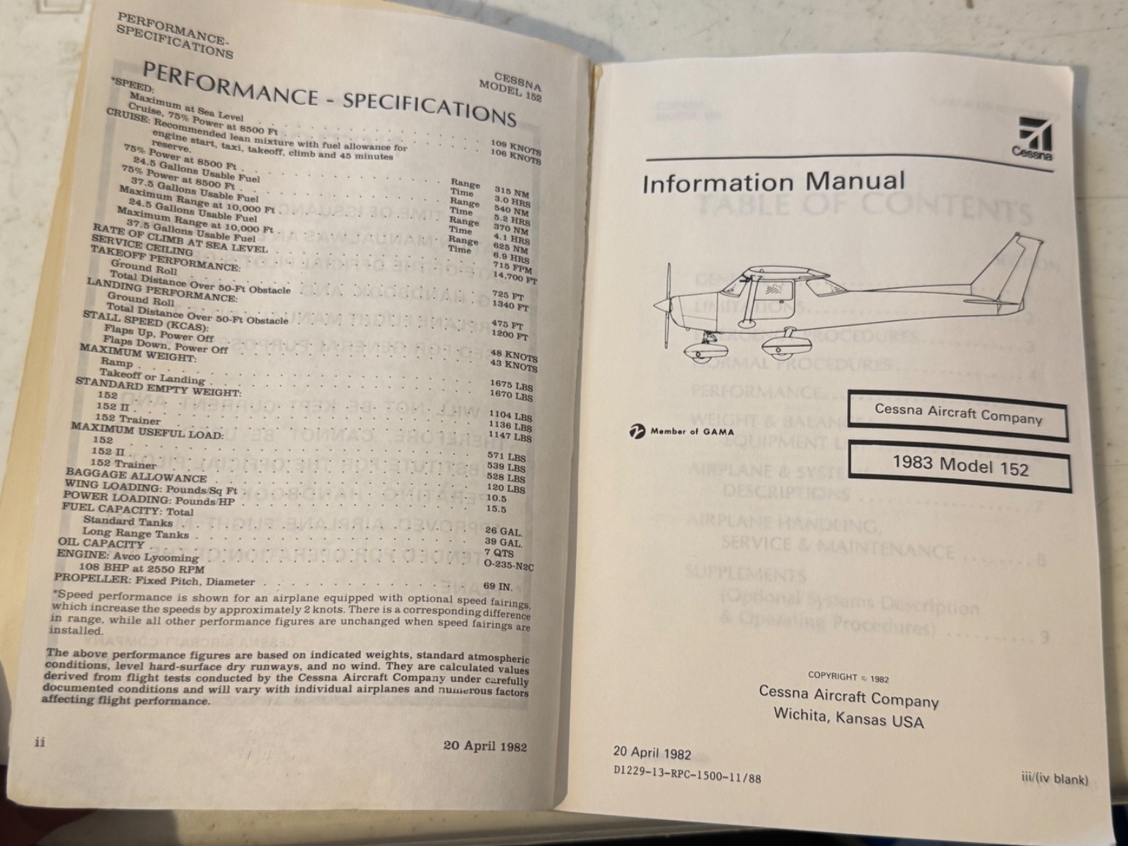 Vintage 1983 Cessna Model 152 Information Manual