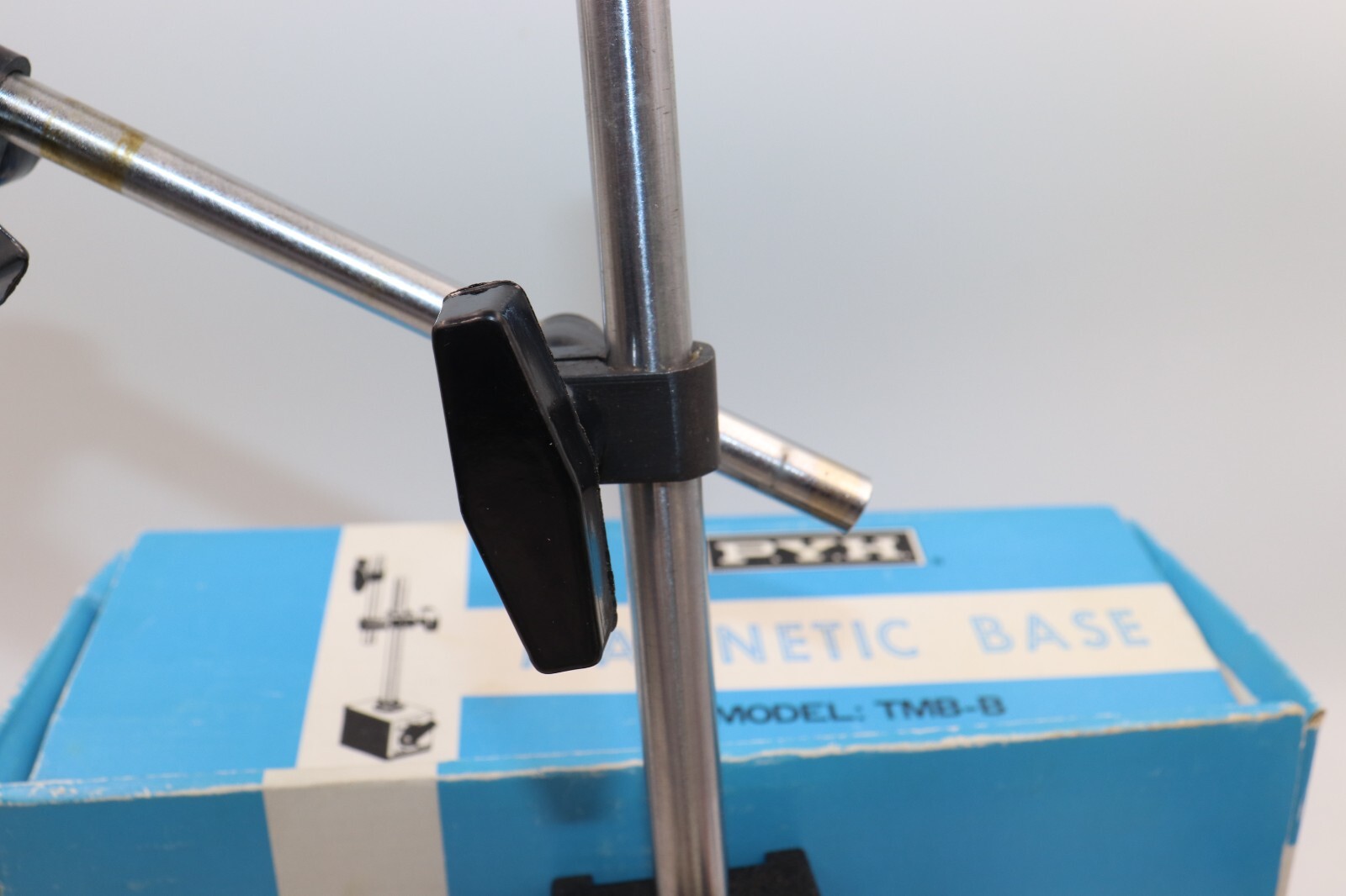 P.Y.H. Magnetic Base Model: TMB-B